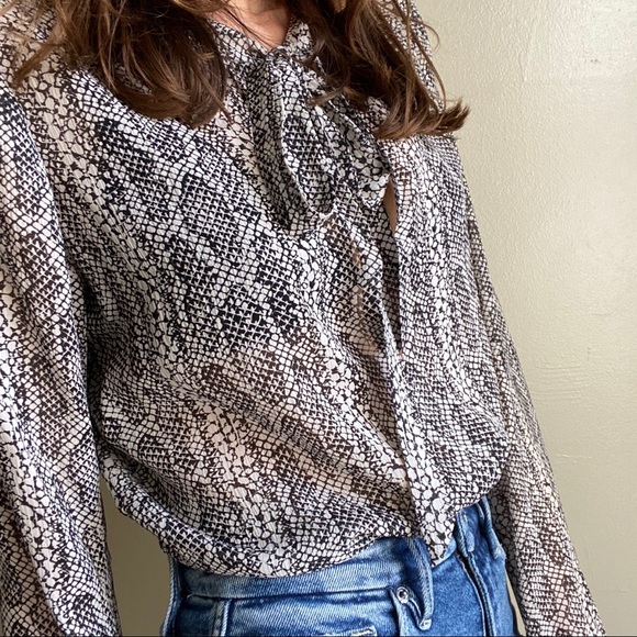 Theory silk snake print blouse - Picture 3 of 8